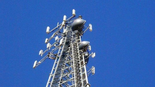 Quatre pylônes installés à  Bakassi